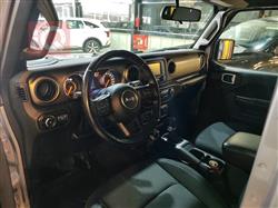 جیپ رانگلەر